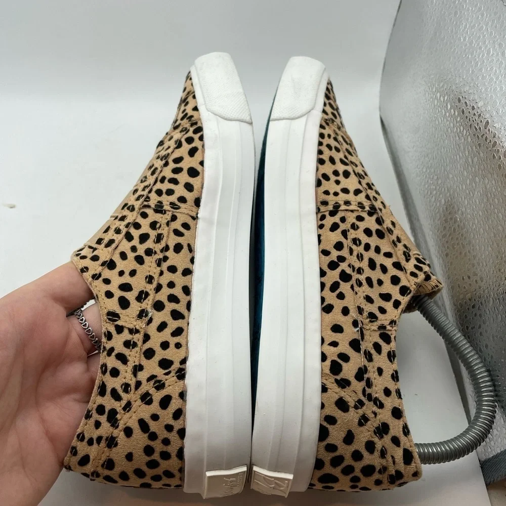 Blowfish Malibu womens animal print slip on sneakers size 7